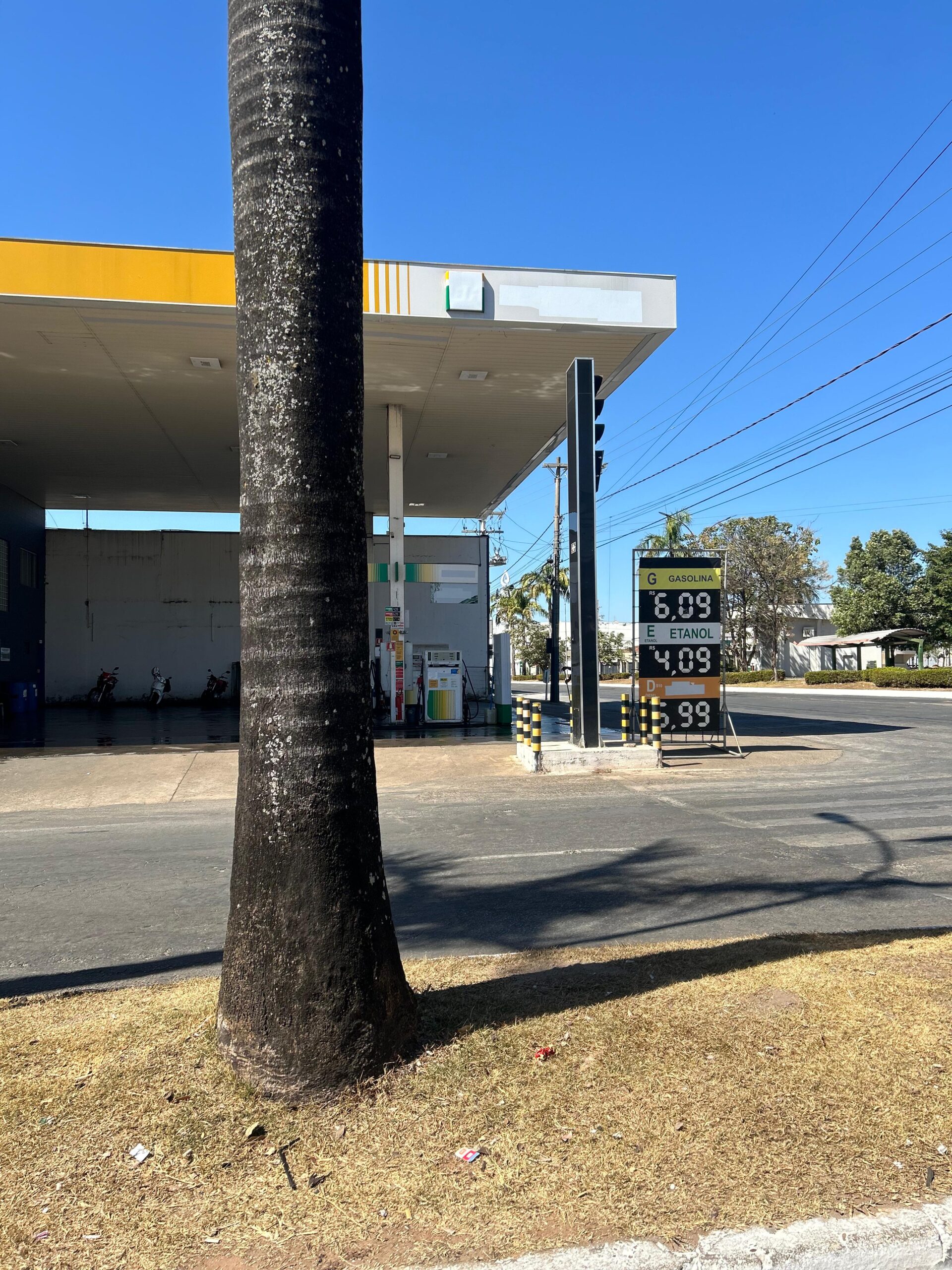 Preço da gasolina recua e chega a R$6,09 nos postos de Goianésia
